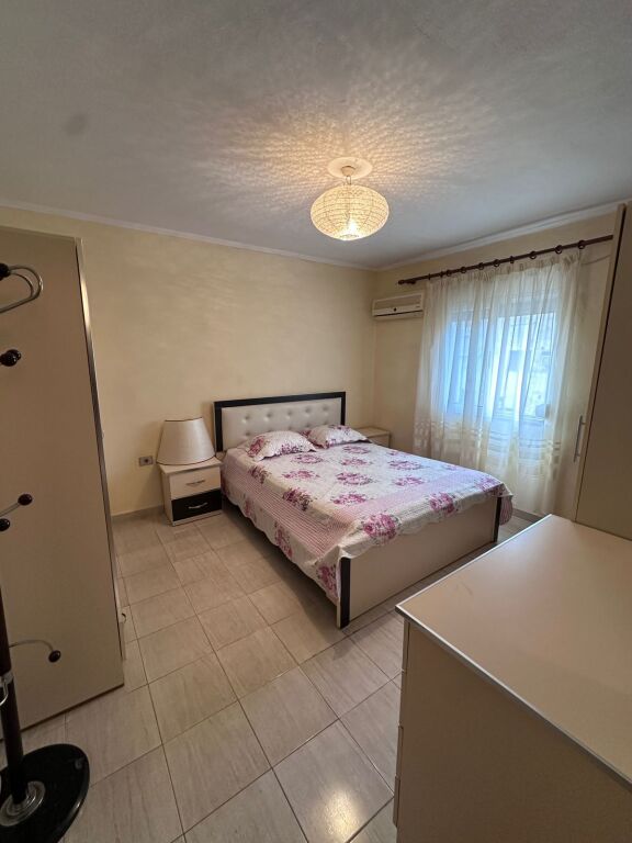 Apartament 1+1 per shitje ne Ali Demi.