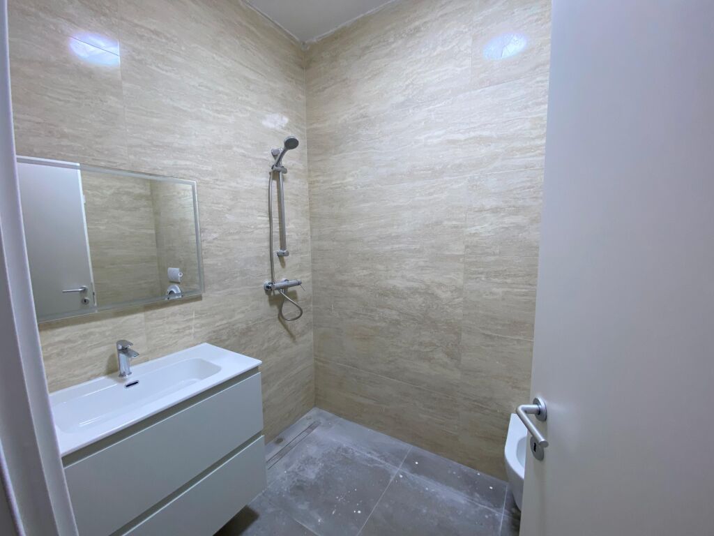 Spazio ufficio in affitto in Via Kavaja