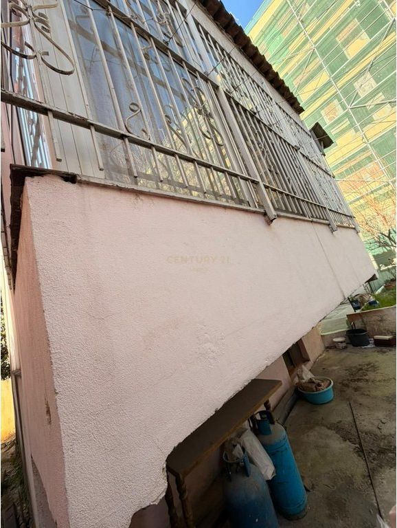 Apartament 1+1 + Truall në Shitje – Rruga e Dibrës