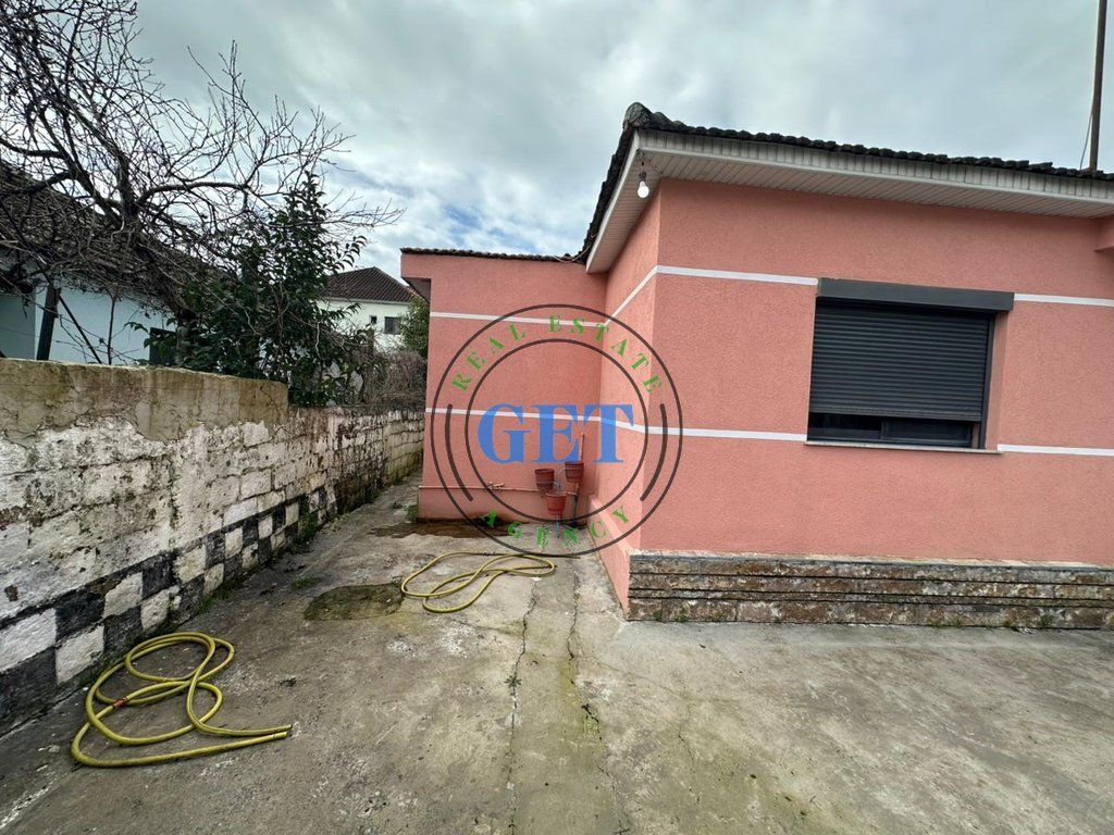 Shitet, Shtëpi Private 1-Katëshe ,Shijak, 4-Rrugët, Durrës