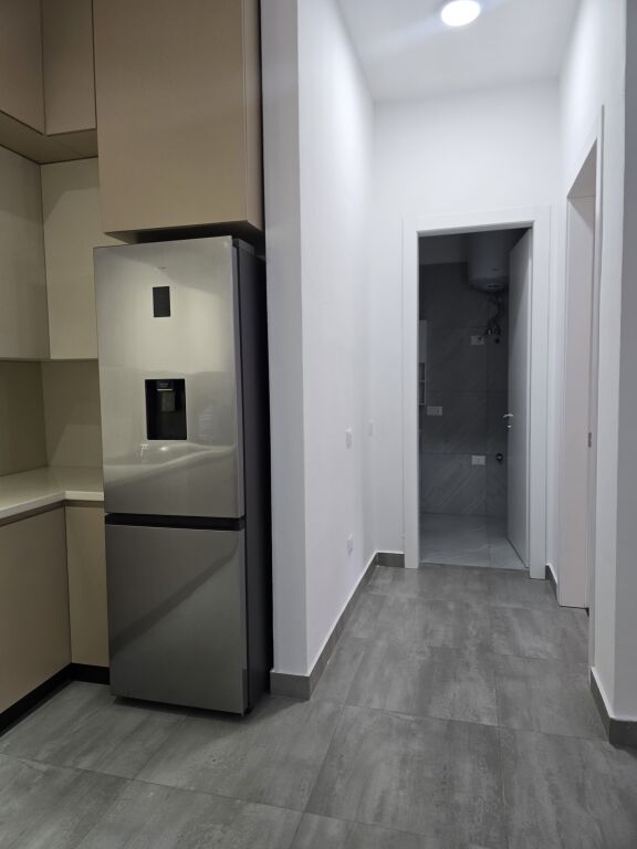 Apartament 1+1+parkim ne Kompleksin Delijorgji