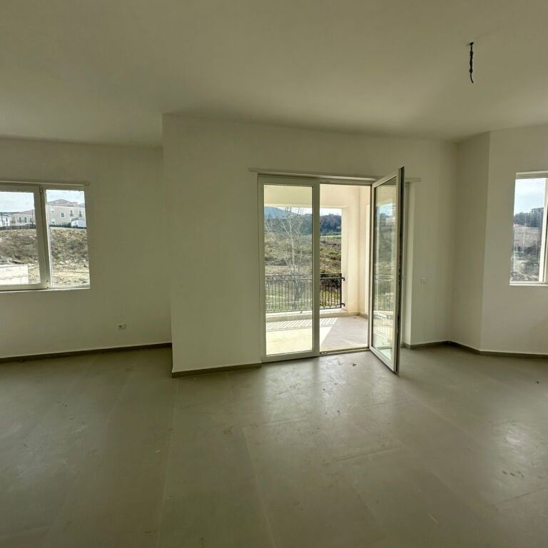 🏡 Vilë Luksoze 3-Katëshe për Shitje – Collina Verde, pranë TEG ✨