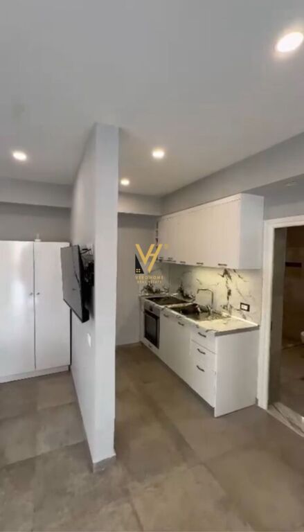 JEPET GARSONIERE ME QERA TE RRUGA E BURGUT 40.000 LEKE