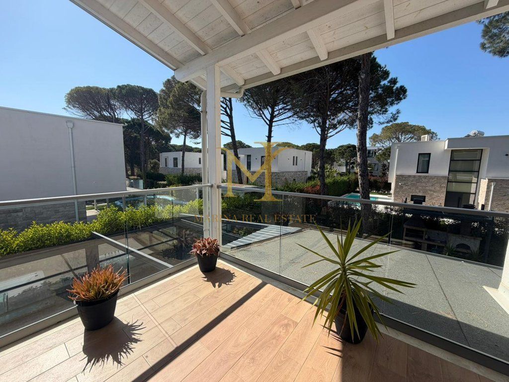 Shitet Vile Individuale në San Pietro Residence, Gjiri i Lalzit