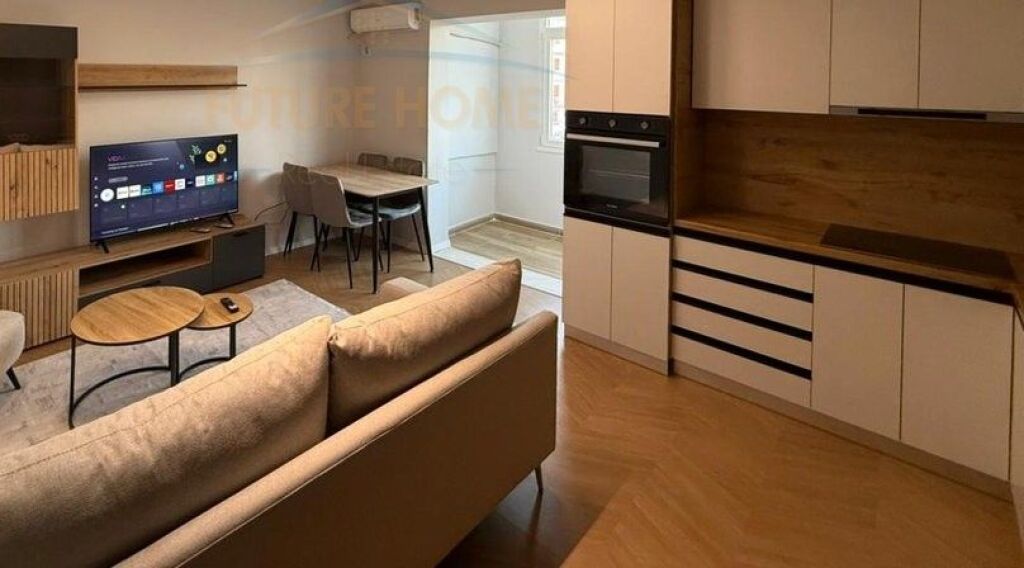 In vendita, Appartamento 1+1, Via Siri Kodra, Tirana
