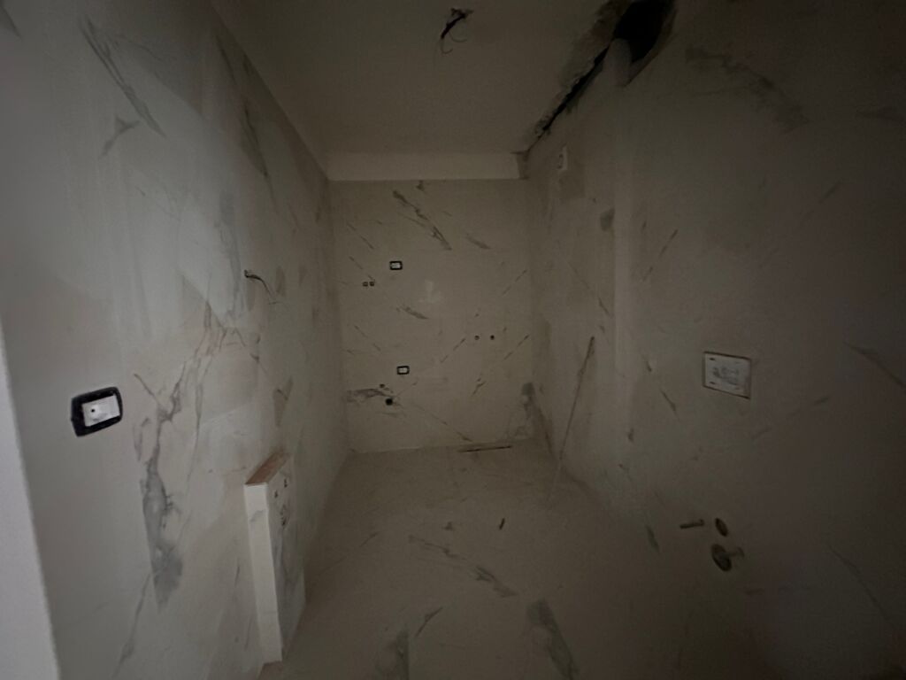 Shitet dy apartamente 1+1 / 1700€/m2 Turdiu fusha