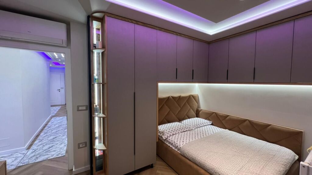 3+1+2, Ex Campo di Aviazione