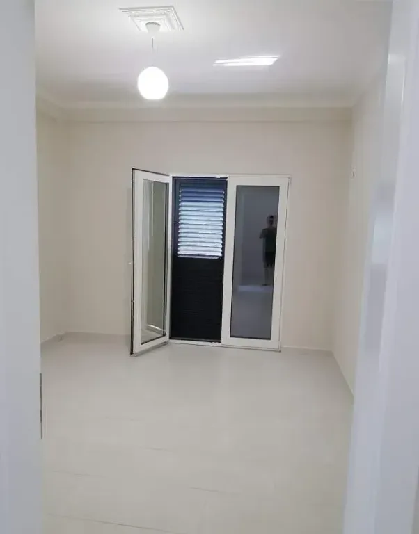 Entrance 3+1+2 for rent in Student City