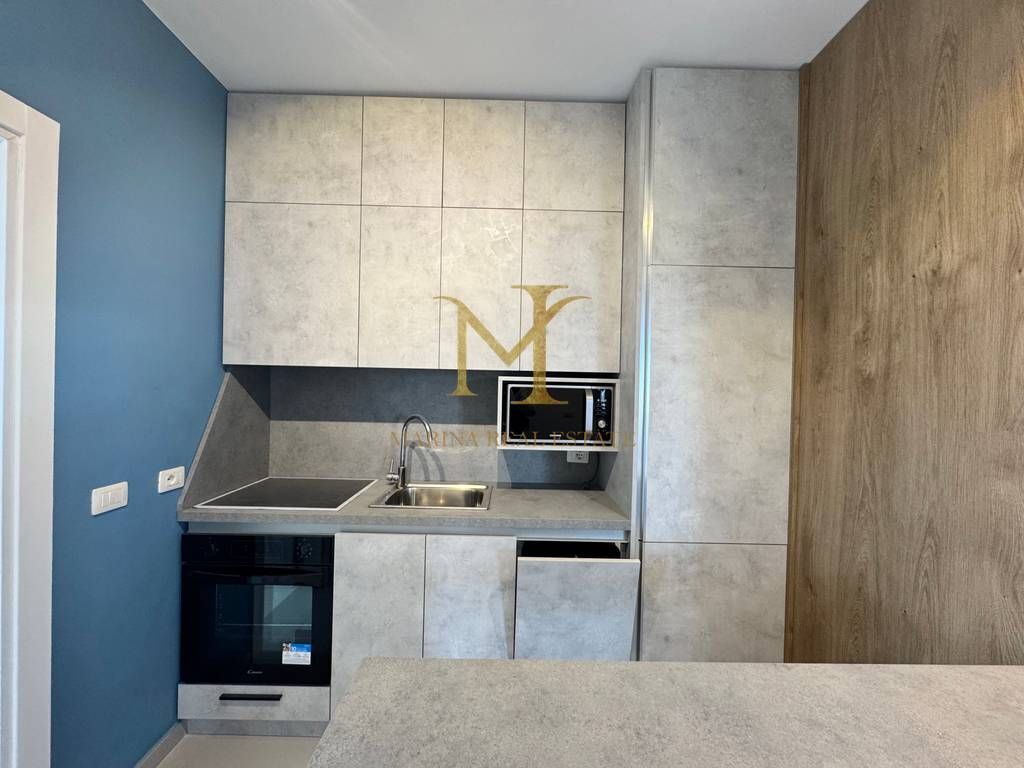 Apartament 2+1 më pamje deti për qira në Golem. Pallat dhe apartament i ri