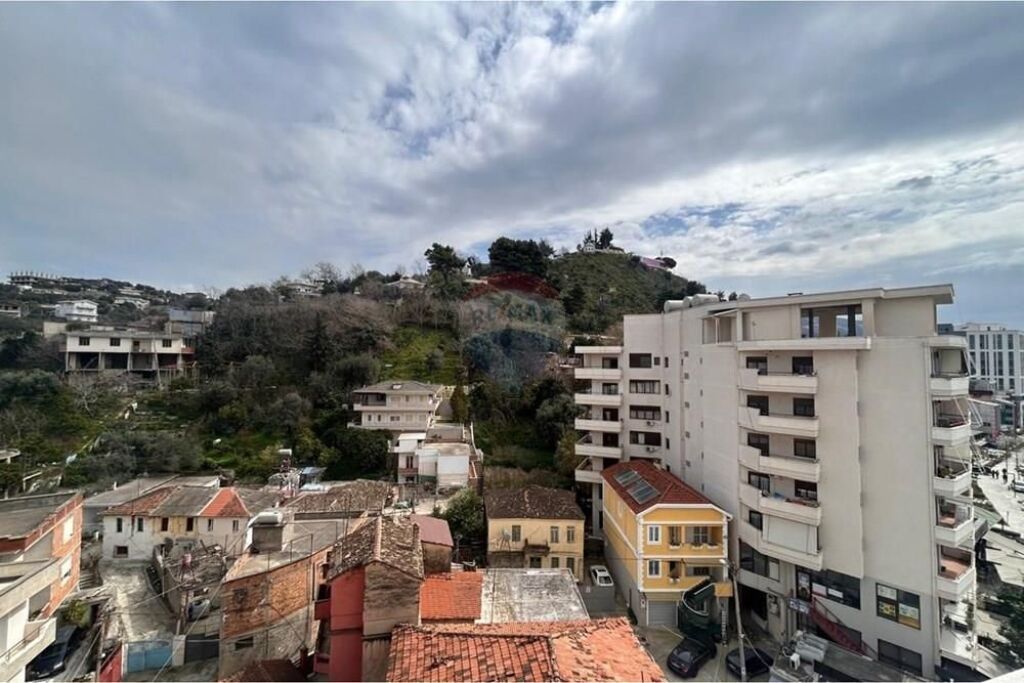 🏡 Apartment 1+1 for Sale – Xhamia, Vlora