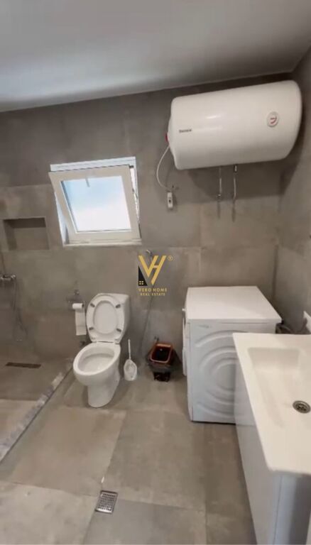 JEPET GARSONIERE ME QERA TE RRUGA E BURGUT 40.000 LEKE