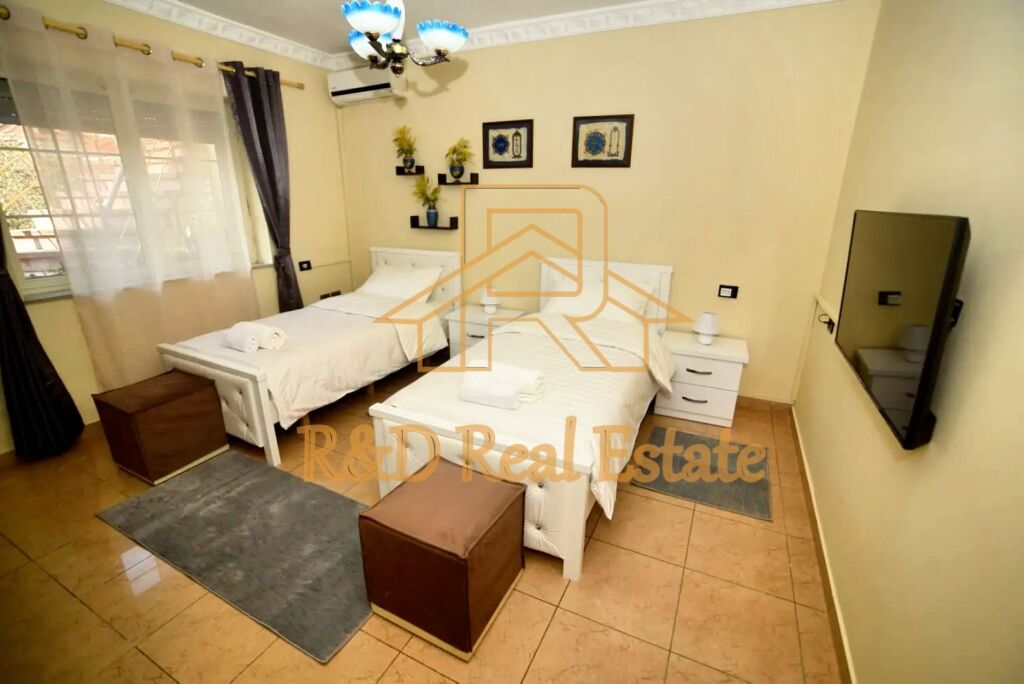 🏡 Jepet me qera apartament 2+1 – Rruga Fortuzi / Mine Peza