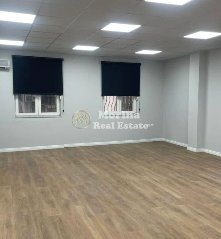 Qera | Ambjent Biznesi | Qendër | 950 €/muaj
