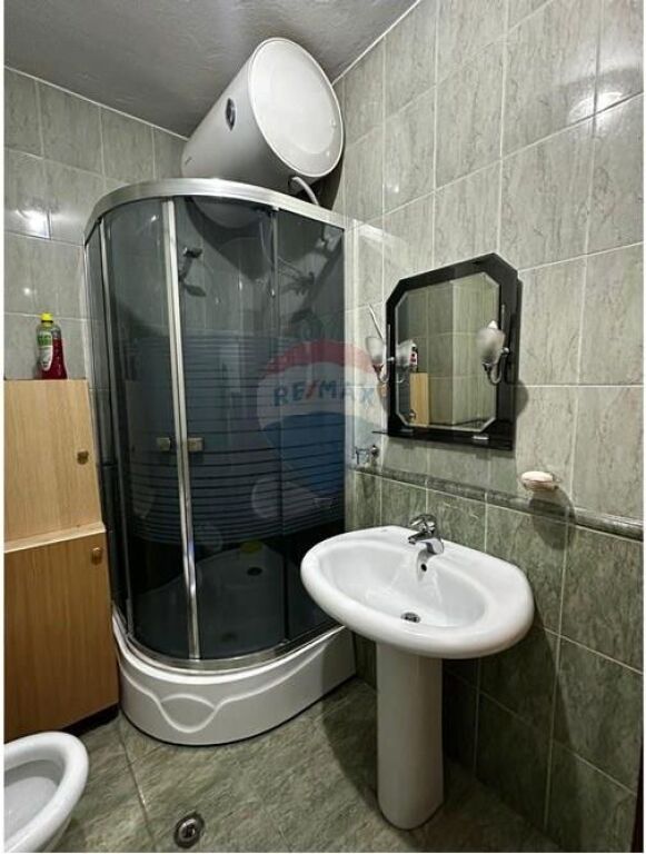 Apartament 1+1 me qira te Komuna e Parisit