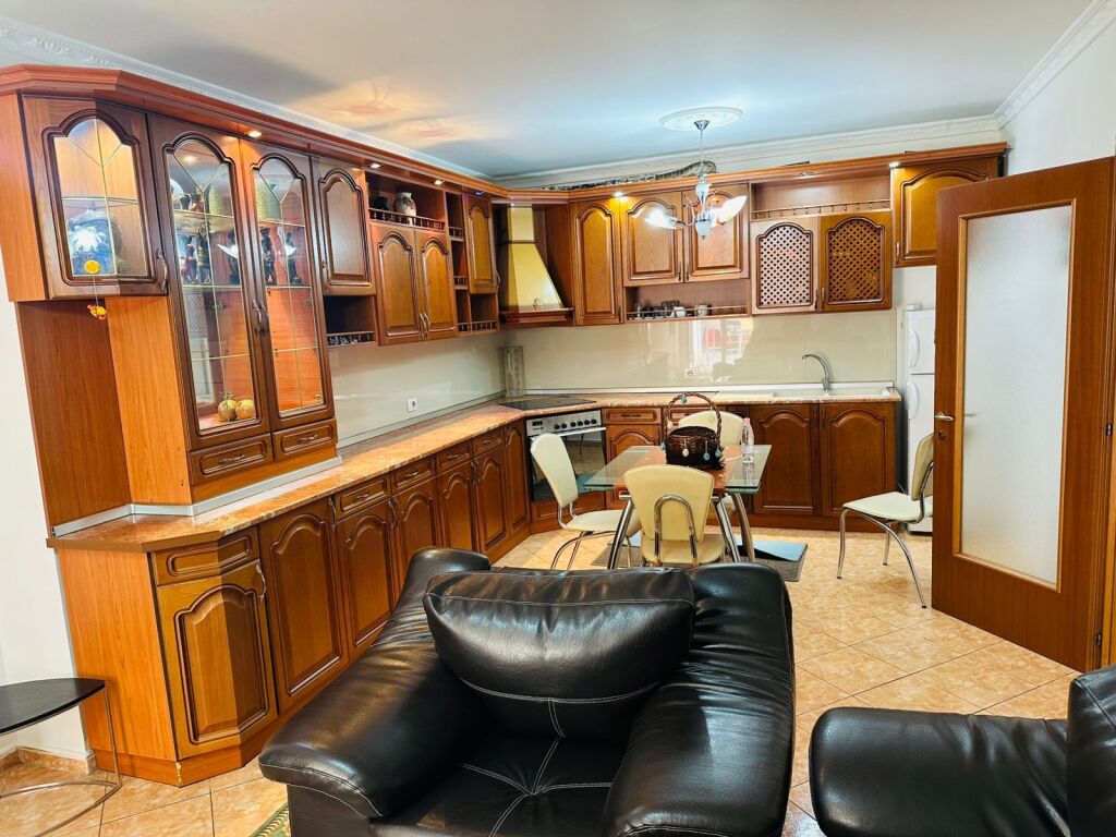 🏡 AFFITTASI APPARTAMENTO 2+1+2 – ZOGU I ZI