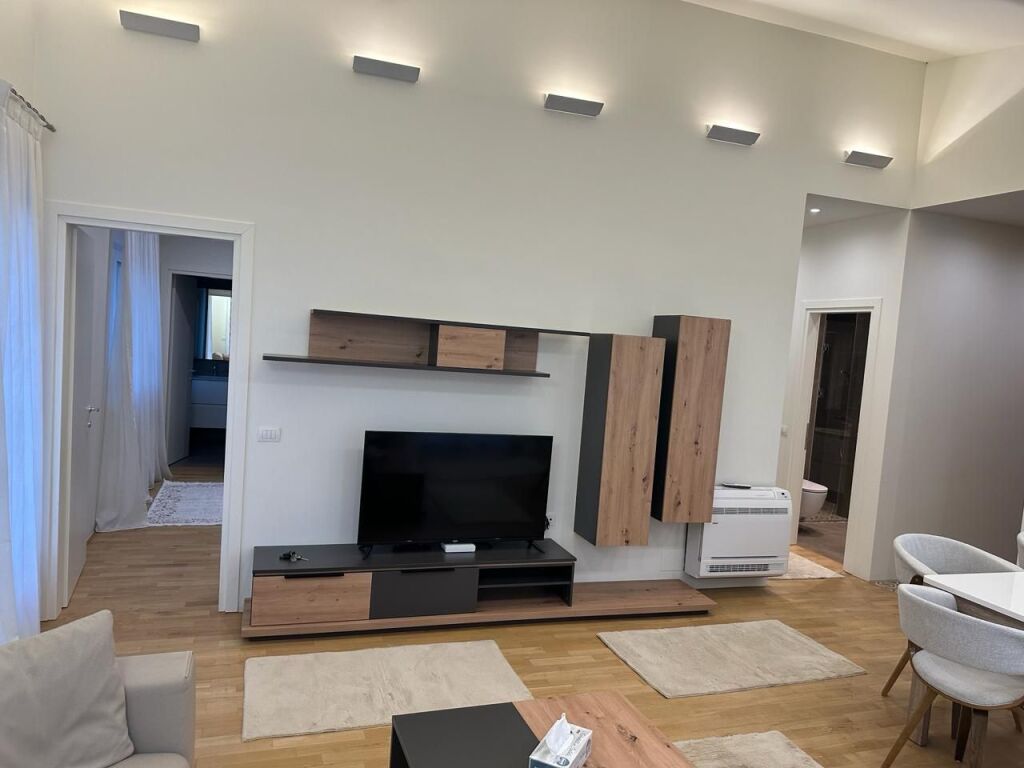 SUPER APARTAMENT 2+1+2+2 VERANDA, PREKJA E DIELLIT