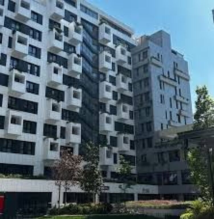 🏡 Apartment 2+1 for Rent – Square 21 (ARLIS)