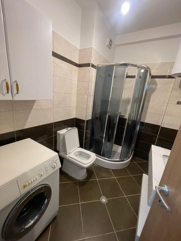 Di fronte a Delijorgjit_Affittasi App 1+1