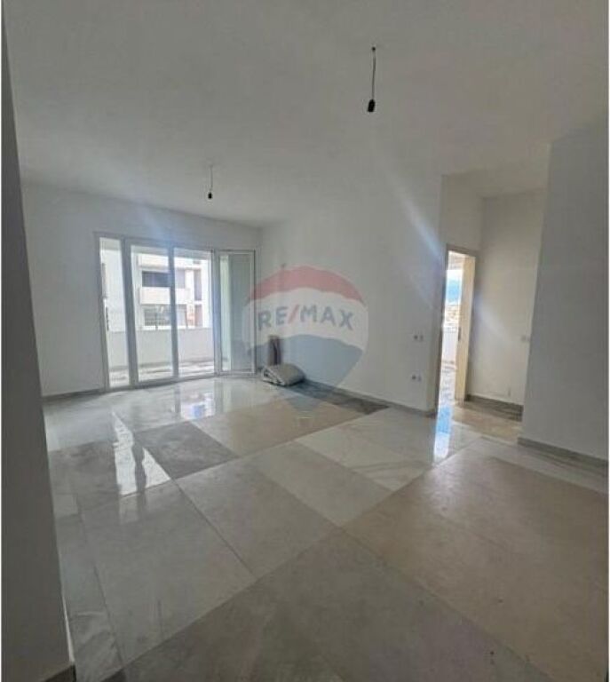 Apartament - Për Shitje - Pallatet e Verdha, Tiranë ID: 530551001-377