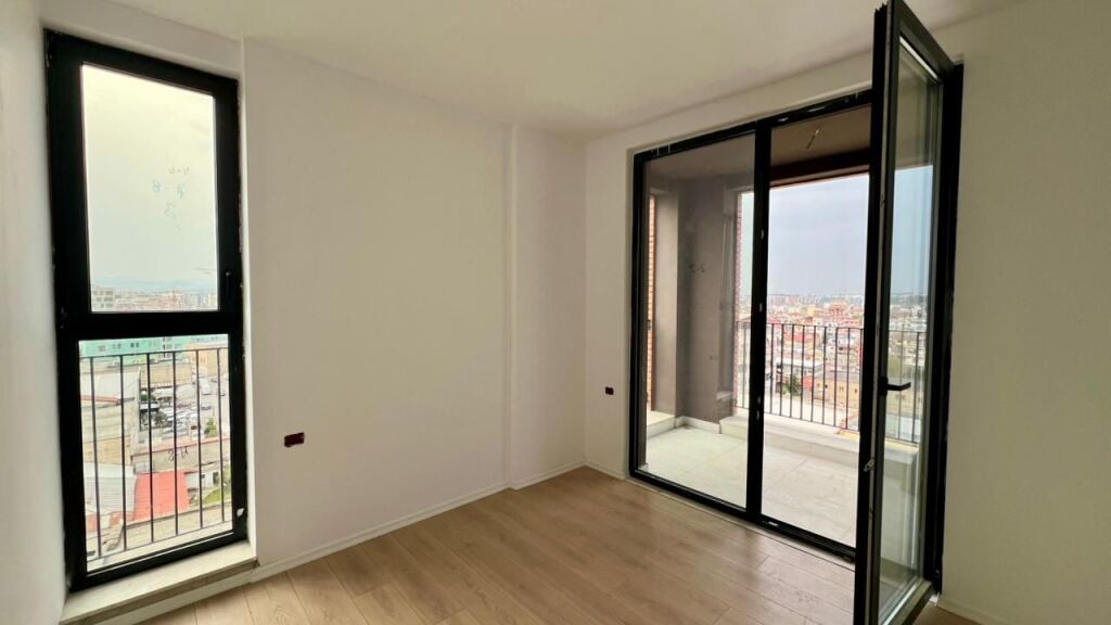 SHITET: 1+1📍Bulevardi i Ri (Rr.Siri Kodra) - 119,000€ - Sp.76m² - Kt.8 - Pallat I Ri - Ne Faze Perfundimtare || Akses i Lehte - 2 Min Larg Unazes🚀