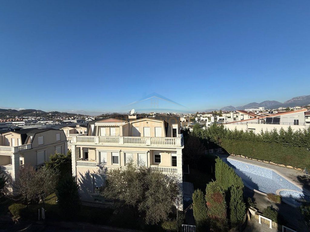 Shitet Vile 4-Kateshe White House Residence Lunder Tirane