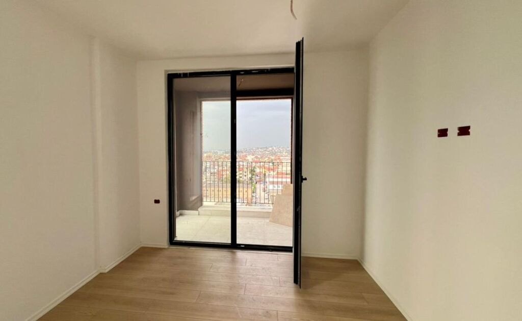 SHITET: 1+1📍Bulevardi i Ri (Rr.Siri Kodra) - 119,000€ - Sp.76m² - Kt.8 - Pallat I Ri - Ne Faze Perfundimtare || Akses i Lehte - 2 Min Larg Unazes🚀