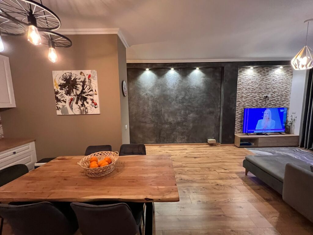 Jepet me qira 2+1+2 Kopshti Botanik 850€