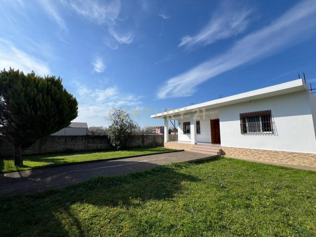 SHITET SHTEPI PRIVATE PRANE QENDRRES NE SHIJAK !