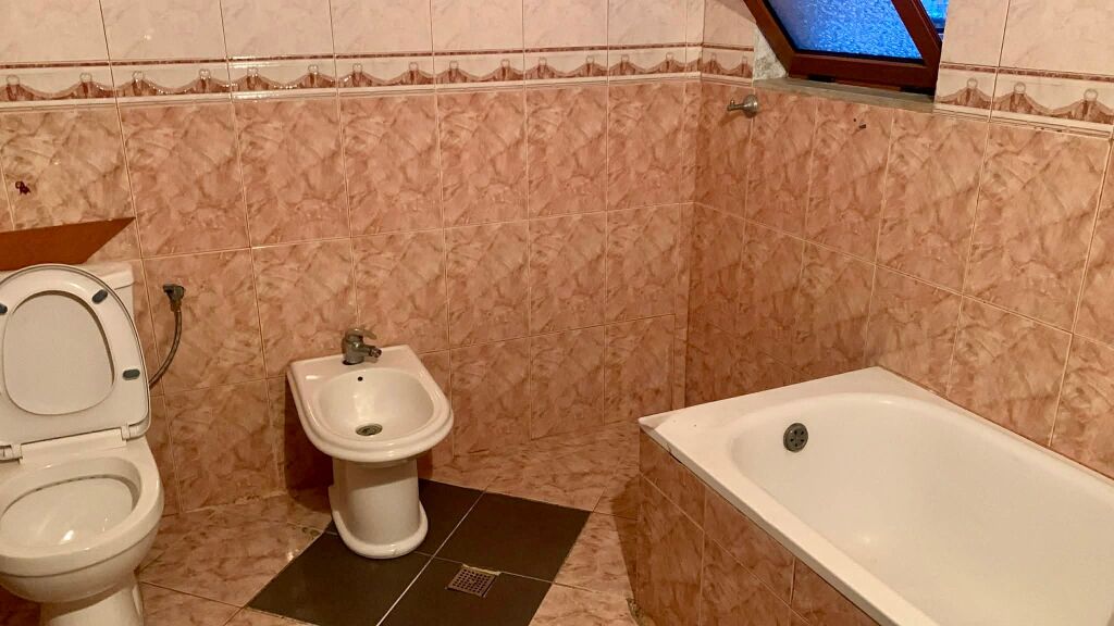 Apartment for rent in the Bulevardi Ri area