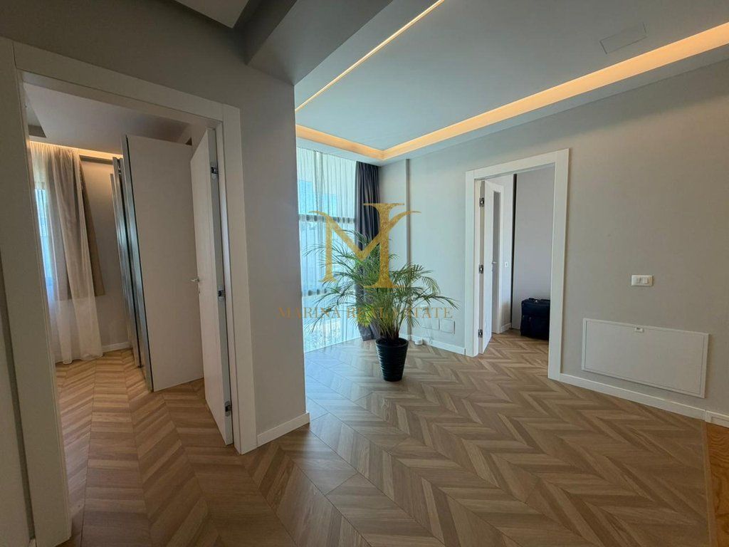 Shitet Vile Individuale në San Pietro Residence, Gjiri i Lalzit