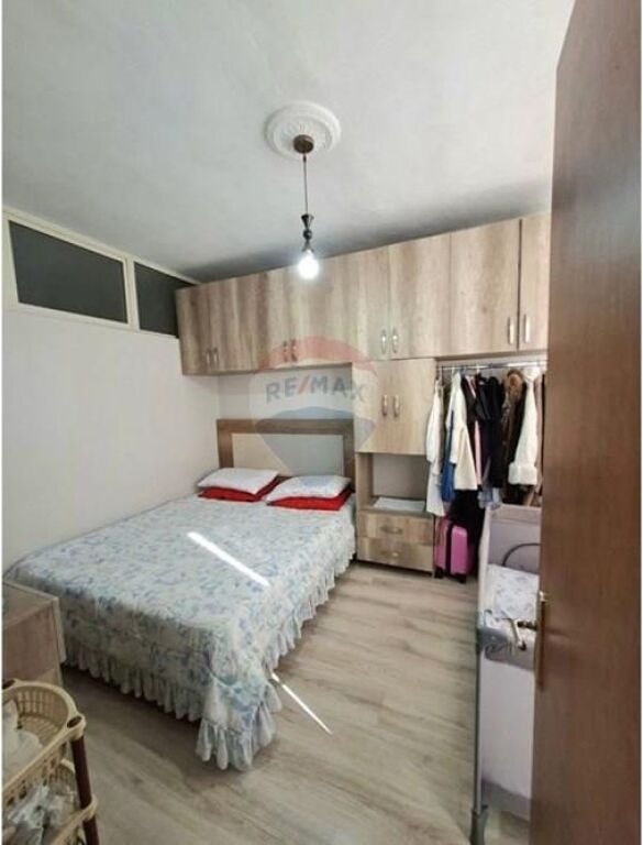 Vendesi in vendita 1+1 a Yzberisht