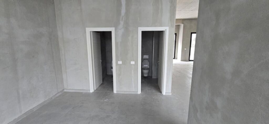 OFFICE FOR RENT RIVER RESIDENCE