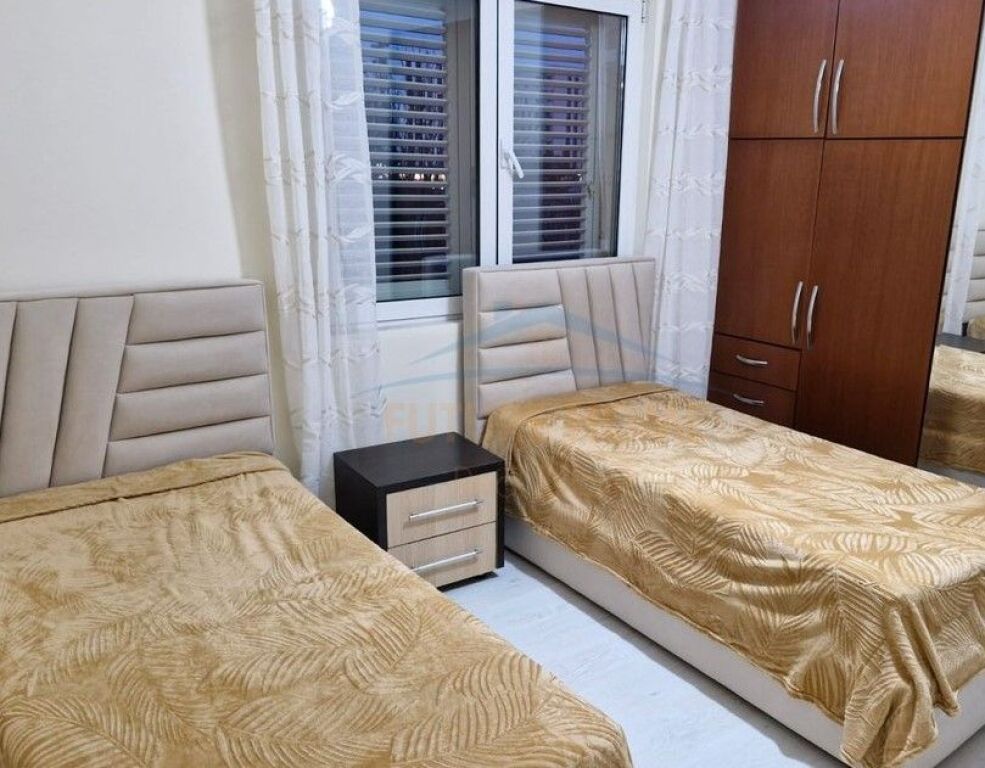 In vendita, Appartamento 3+1+2, Porcelan, Tirana