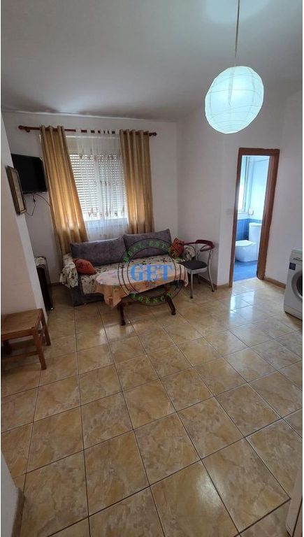Jepet me qira , Apartament 1+1, Majestiku, Shkëmbi i Kavajës, Durrës