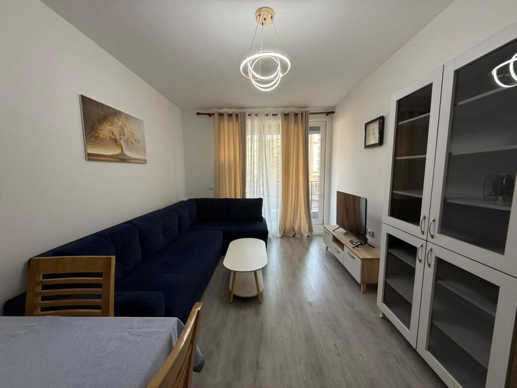 Appartamento 1+1 in affitto, Campo di aviazione