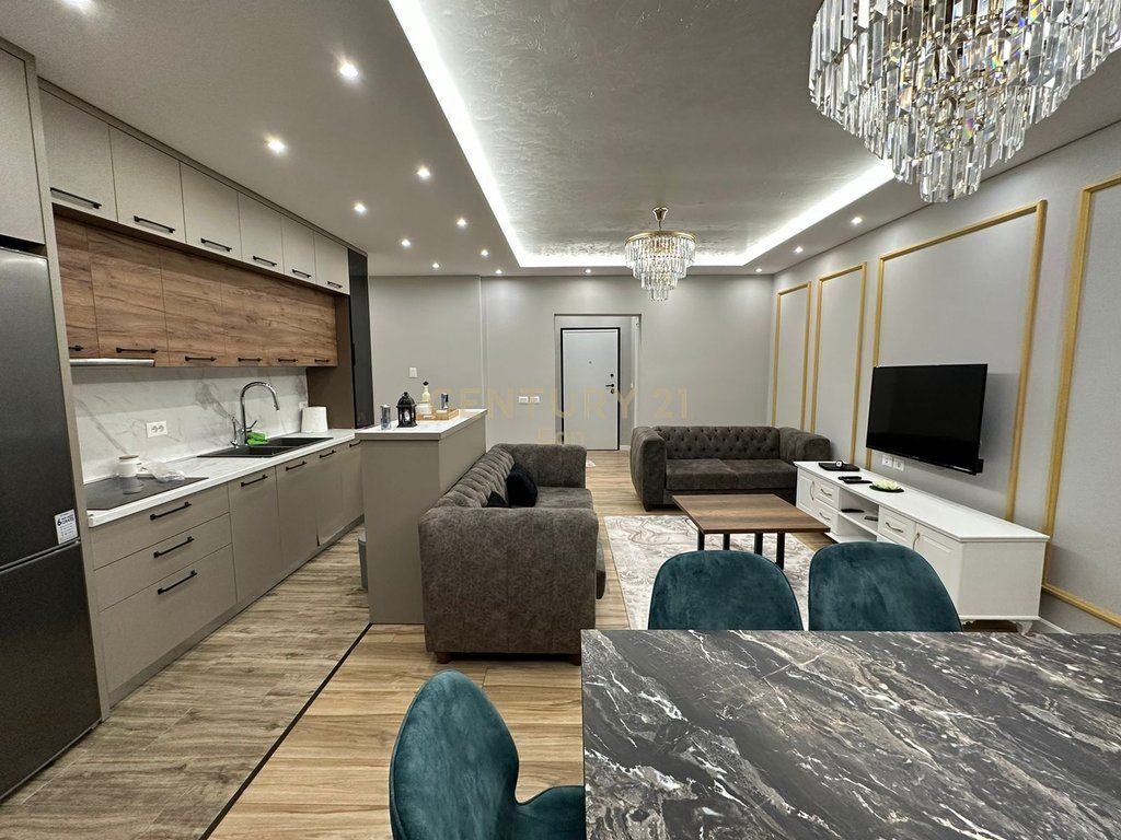 APARTAMENT I PËRSHTATSHËM 2+1+2 NË VOLLGA AFËR 27 KATEVE!