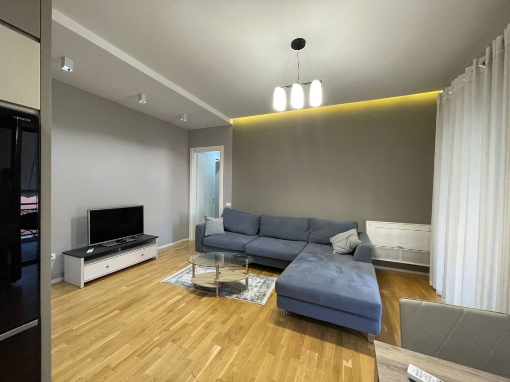 Appartamento 2+1+posto auto a Delijorgj