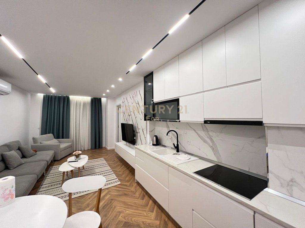 Vendesi in vendita 1+1, vicino a Grand Blue Fafa, Golem