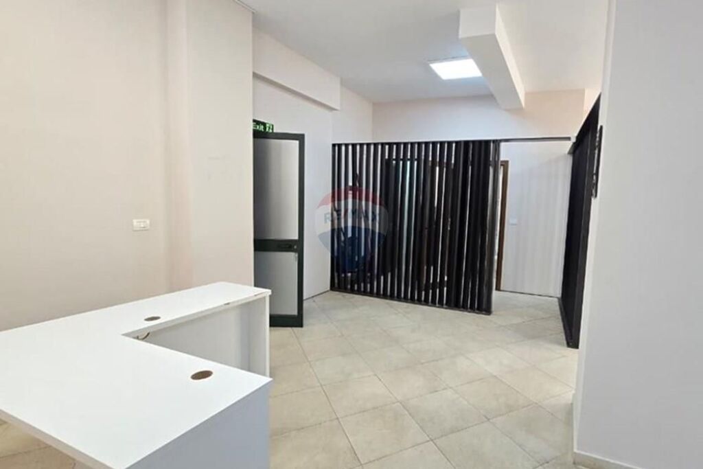 Office - For Rent - Muhamet Gjollesha Street, Tirana