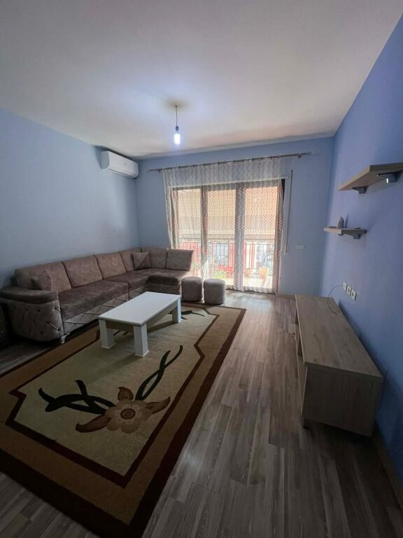 Green city Astir  jepet me qera 2+1+2 + Post Parkimi i mobiluar 115 m2