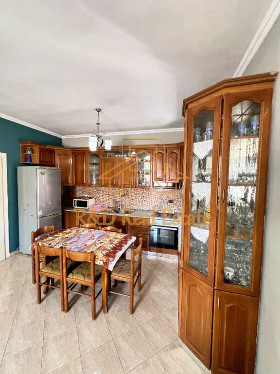 🏡 Jepet me qera apartament 2+1 + Aneks + Ballkon – Halil Kruetani, Yzberisht