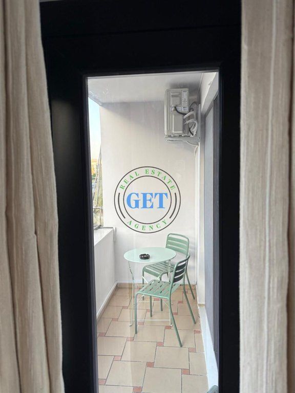 Jepet me qira, Apartament 1+1, Stacioni Trenit, Durres.