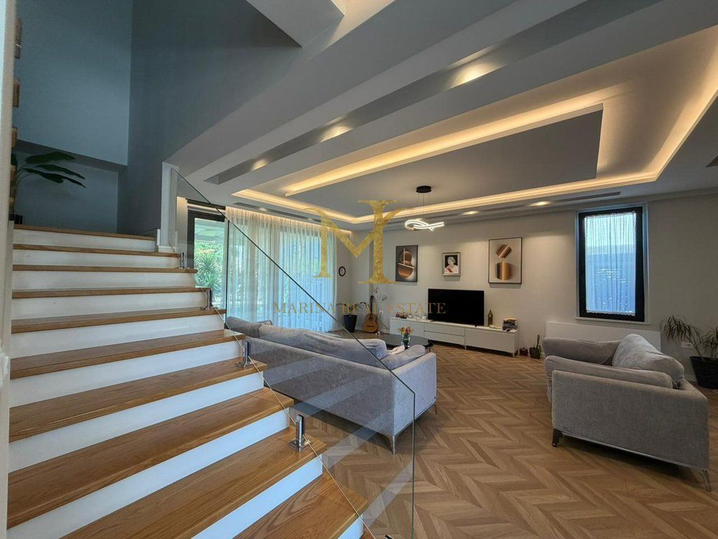 Shitet Vile Individuale në San Pietro Residence, Gjiri i Lalzit