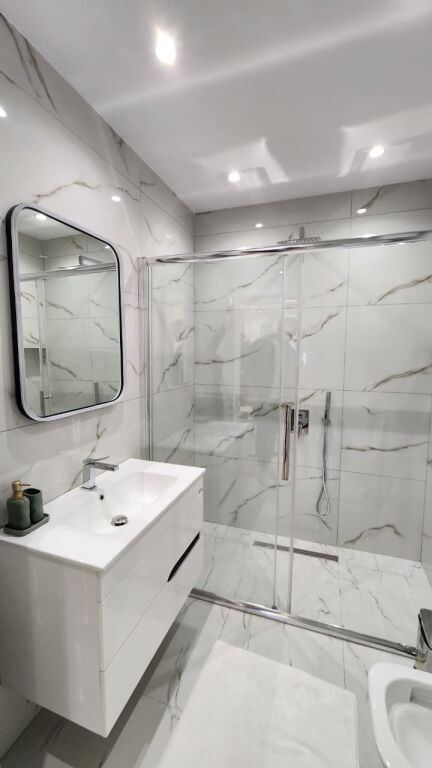 🏡 Jepet apartament 1+1 prane Zogu i Zi