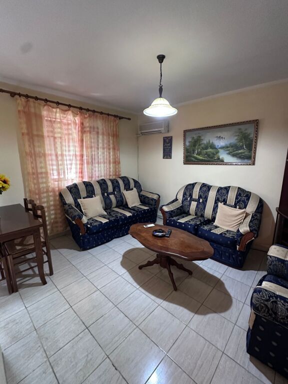 Apartament 1+1 per shitje ne Ali Demi.