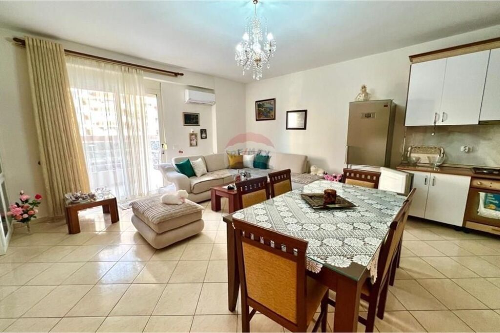 🏡 Apartament 2+1 për Shitje –Porti, Vlorë