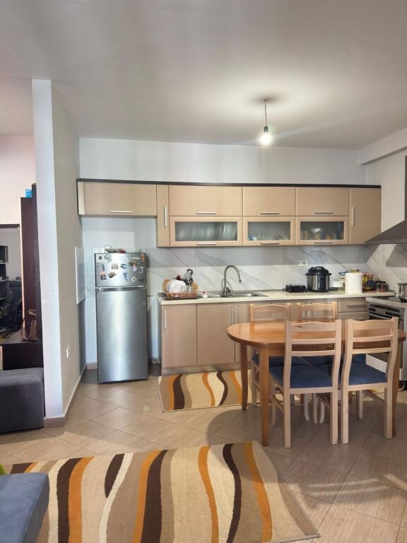 Vendesi appartamento 2+1 a Yzberisht