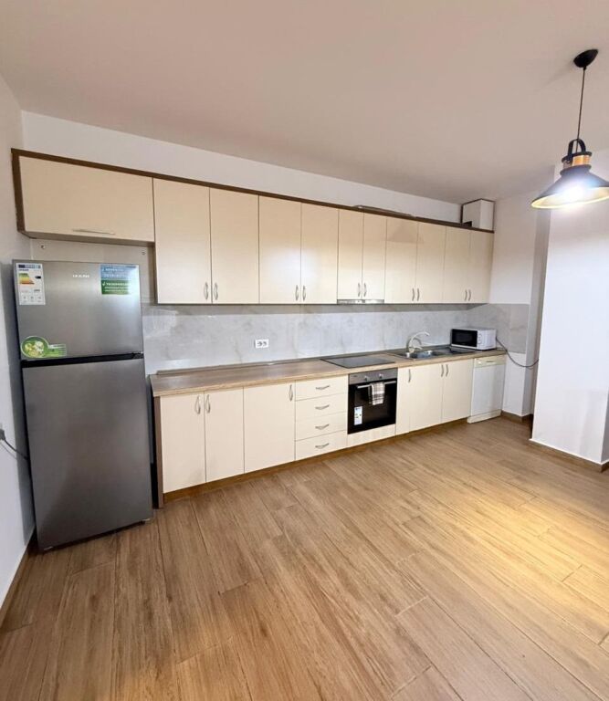 📌Jepet me Qira Apartament 2+1 me Post Parkimi – Kompleksi Delijorgji