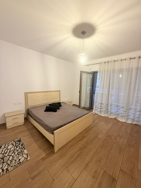 APARTAMENT 2+1 ME PARKIM PËR QIRA TEK DELIJORGJI