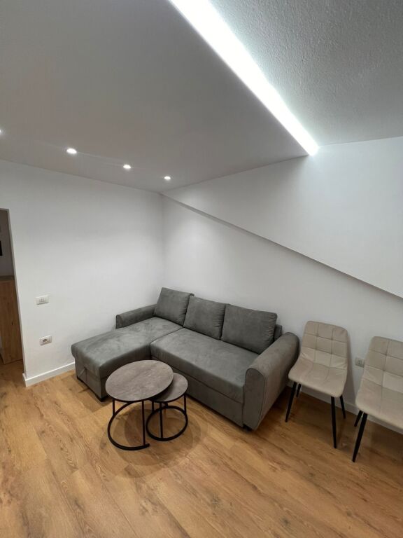 Jepet me qira apartament 1+1 ne Myslym Shyr